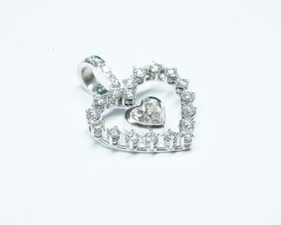 Schmuck aus zweiter Hand - 18k Weissgold Herz Anhänger mit Diamanten