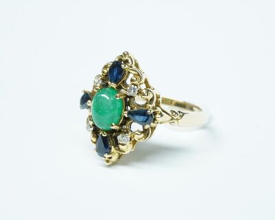Schmuck aus zweiter Hand - Fingerring 14k Gelbgold mit Smaragd, Saphiren und Diamanten