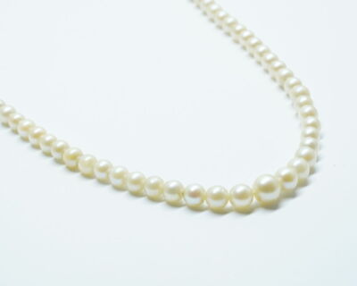 Secondhand Schmuck - Perlencollier mit 18k Goldverschluss