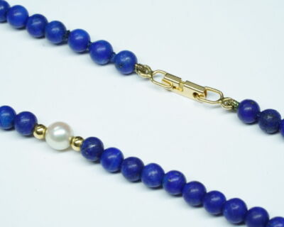 Schmuck aus zweiter Hand - Perlen und Lapislazuli Halskette
