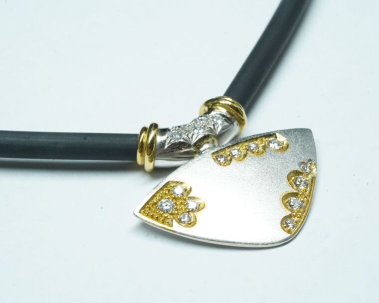 Schmuck aus zweiter Hand - Halskette und 950 Platin Anhänger mit Diamanten