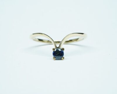 Schmuck aus zweiter Hand - 18k Gelbgold Fingerring mit Saphir