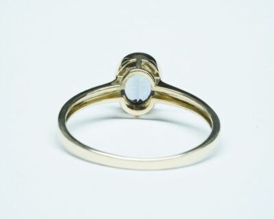 Schmuck aus zweiter Hand - 9k Gelbgold Fingerring mit einem Tansanit