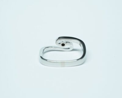 Pre-Loved Ring - 18k Weissgold Fingerring mit Diamant