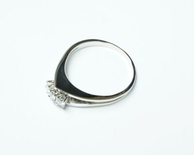 Schmuck aus zweiter Hand - 18k Weissgold Fingerring mit Diamanten