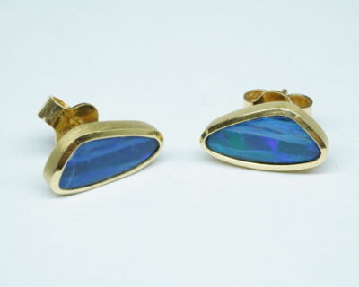 Second Hand Schmuck - Ohrstecker 18k Gelbgold mit einem Opal