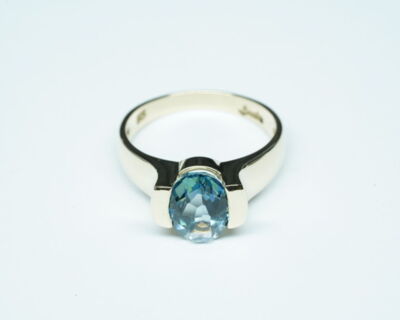 Schmuck aus zweiter Hand - Fingerring 9k Gelbgold mit Topas