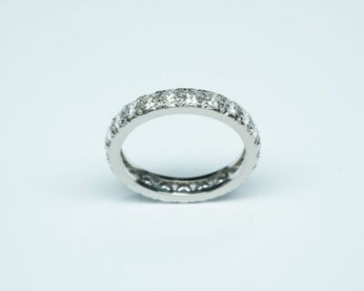 Schöner Second Hand Alliance Ring mit Diamanten