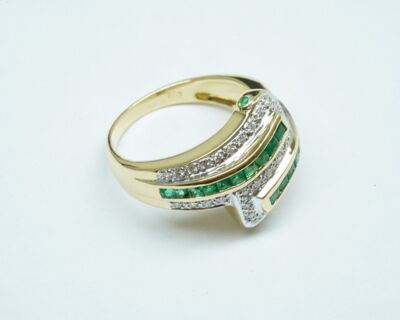 Second Hand Schmuck - 18k Gelbgold Fingerring mit Smaragden und Diamanten