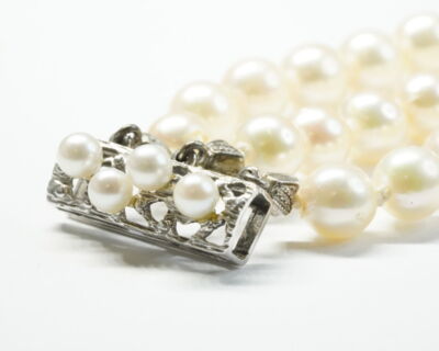 Secondhand Schmuck - Perlen Armband mit Weissgoldverschluss
