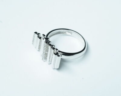Schmuck aus zweiter Hand - 18k Weissgold Fingerring mit Diamanten