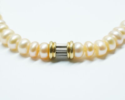 Secondhand Schmuck - Perlencollier mit 18k Goldverschluss